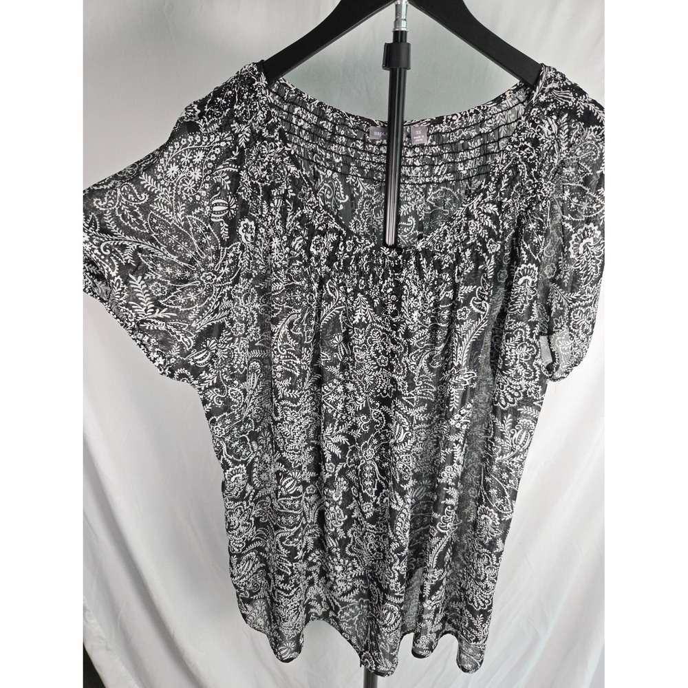 Apt. 9 Blouse Women Size 3X Black White Floral Lace‎ Keyhole V Neck Casual Top